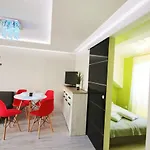 Szafir Lodge *